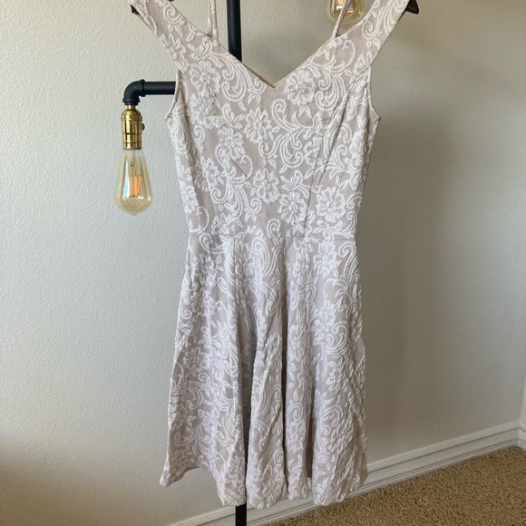 Blue Rose Apparel White Lace Dress - Picture 3 of 7